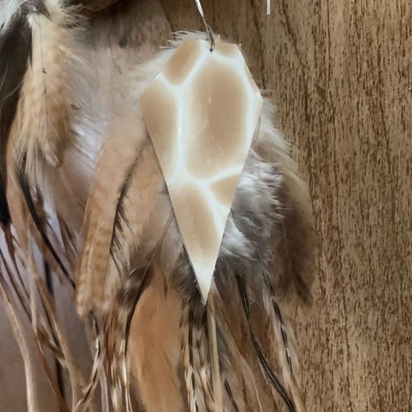 Handmade Leather Feather Earrings - Picture 4 of 9